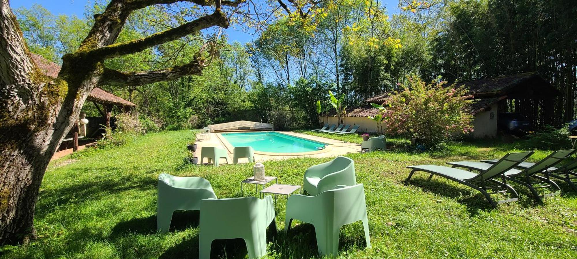 Le Manoir Du Moulin De Madame Bed & Breakfast Villeneuve-sur-Lot Exterior photo